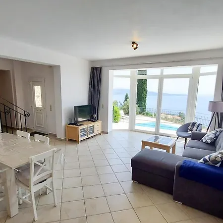 Seahorse Amazing Pool House Over Agni And Kalami Sleep 7