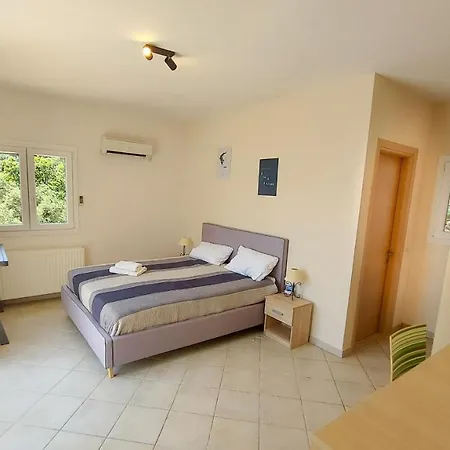 Holiday home Seahorse Amazing Pool House Over Agni And Kalami Sleep 7